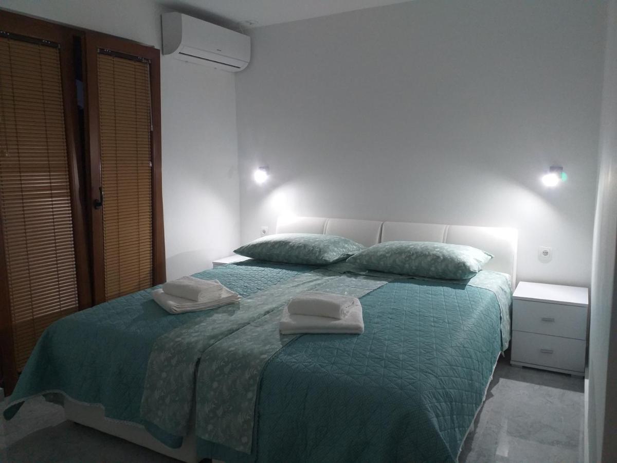 Guest House Bocac Sali Buitenkant foto